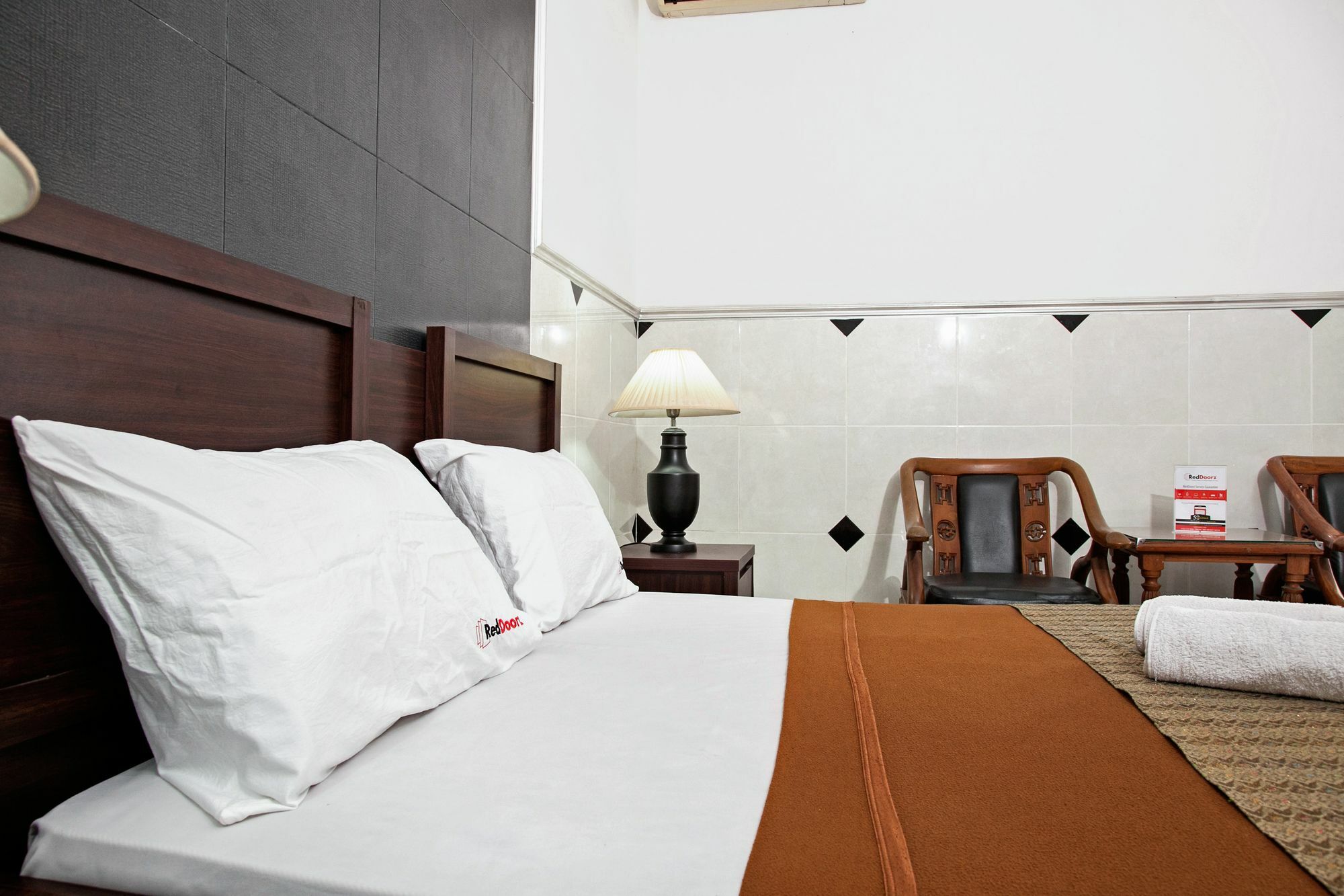 Reddoorz Near City Of Tomorrow Mall Surabaya Exterior foto